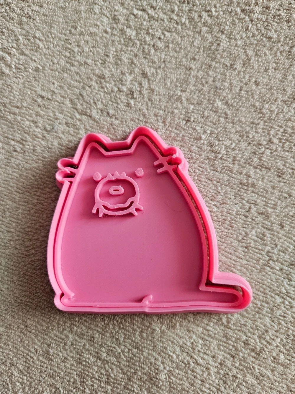 Pusheen cookie cutter